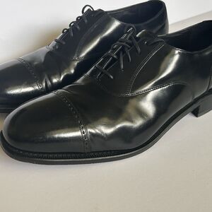 Florsheim Black Leather Oxfords